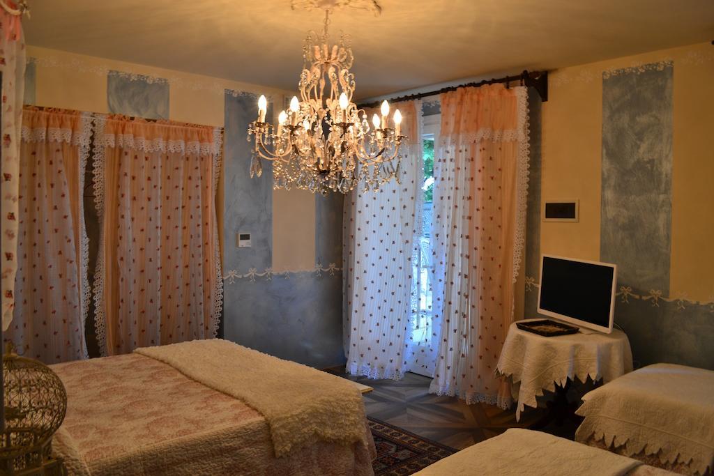 La Maison Delle Favole Desenzano del Garda Exteriör bild