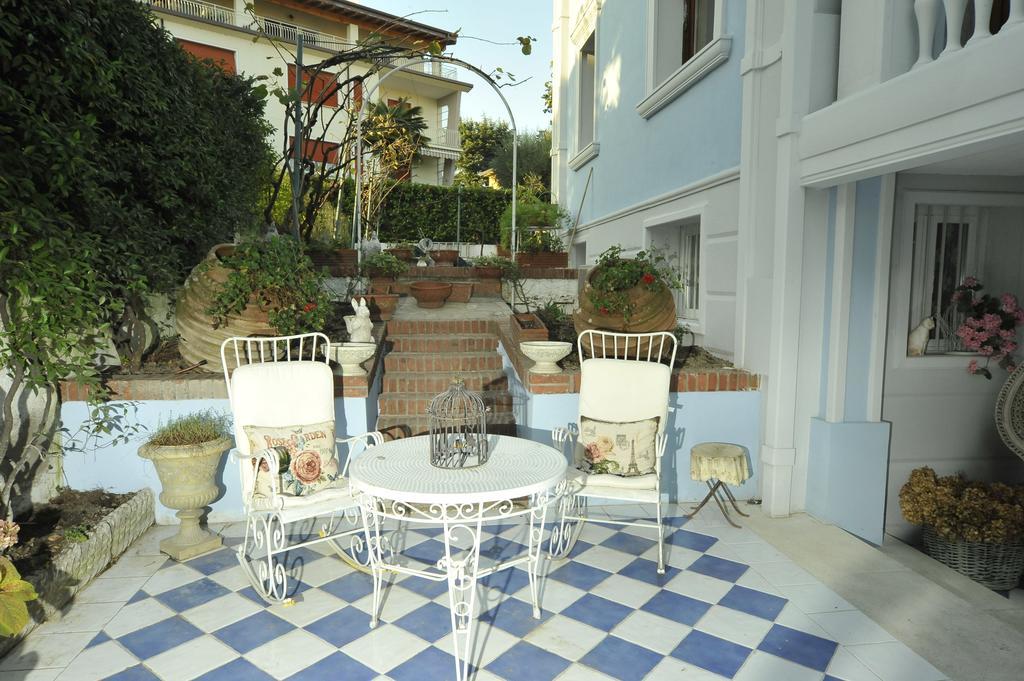 La Maison Delle Favole Desenzano del Garda Exteriör bild