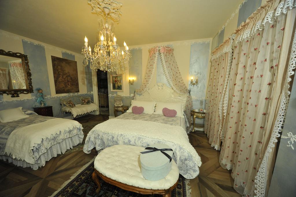 La Maison Delle Favole Desenzano del Garda Exteriör bild