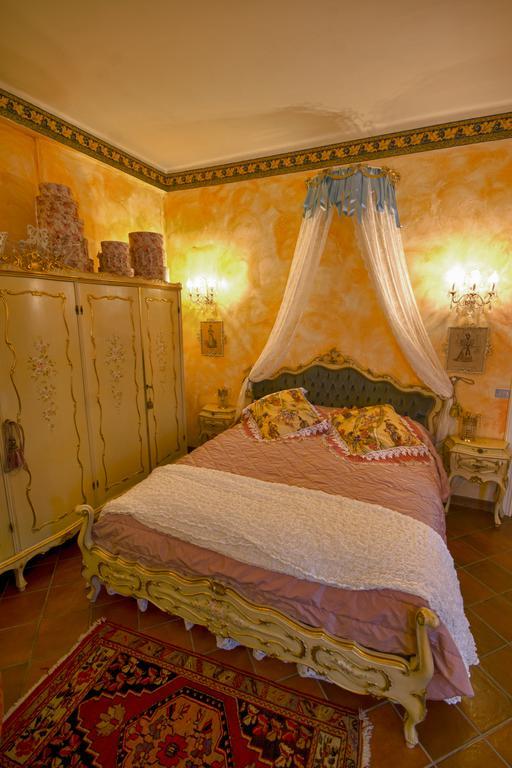 La Maison Delle Favole Desenzano del Garda Exteriör bild