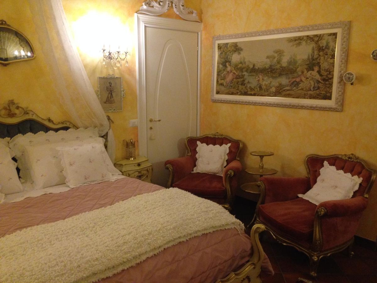 La Maison Delle Favole Desenzano del Garda Exteriör bild