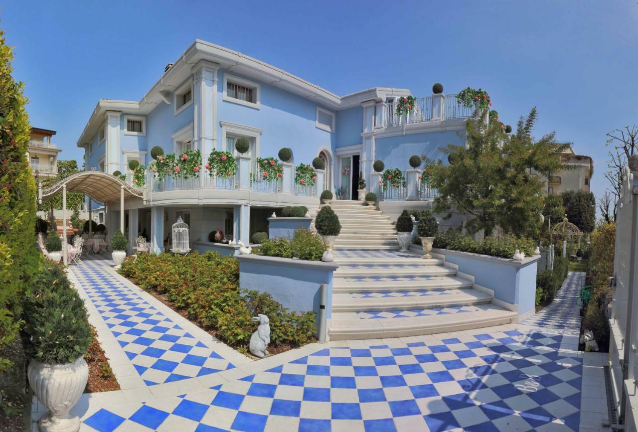 La Maison Delle Favole Desenzano del Garda Exteriör bild